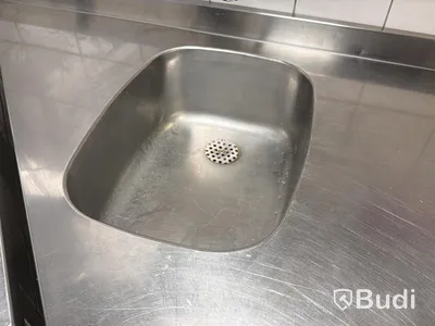 Rostfri arbetsbänk med ho i vinkel