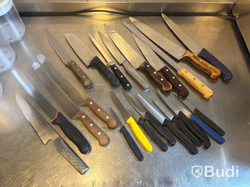 Sortiment knivar för kök, ca 20 st, bl.a. Global, Victorinox
