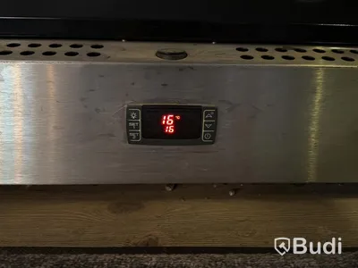 2 st vinkylar, SMEG SCV115A, höjd 185 cm