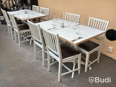 Restaurangmöbler - 10 st bord samt 20 st stolar