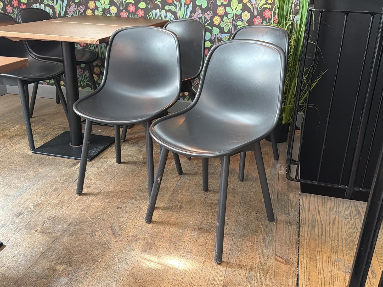 24 st stolar, HAY, Hee Welling 'Neu 13 Chair'