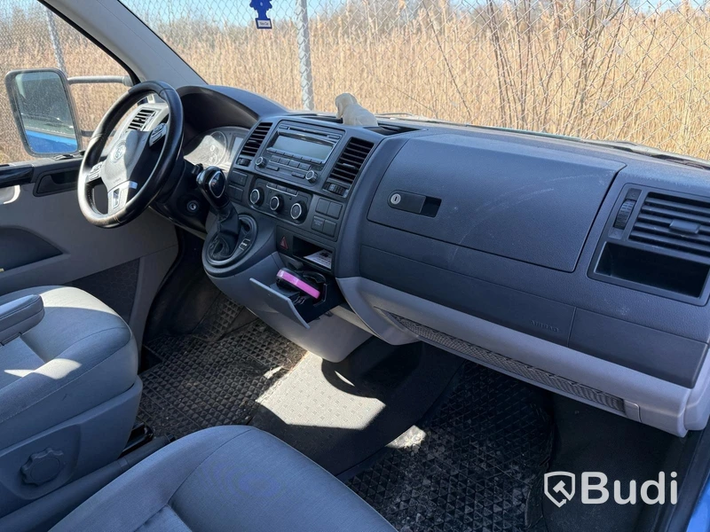 Volkswagen Transporter 2.0 TDI | Dubbelhytt | 2011 | Reparationsobjekt