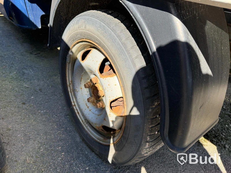 Volkswagen Transporter 2.0 TDI | Dubbelhytt | 2011 | Reparationsobjekt