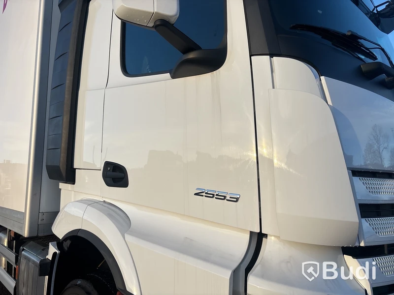 Kylbil Mercedes-Benz Actros -2024