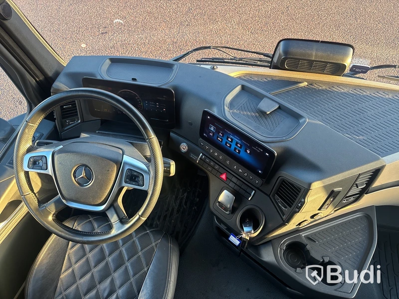 Kylbil Mercedes-Benz Actros -2024