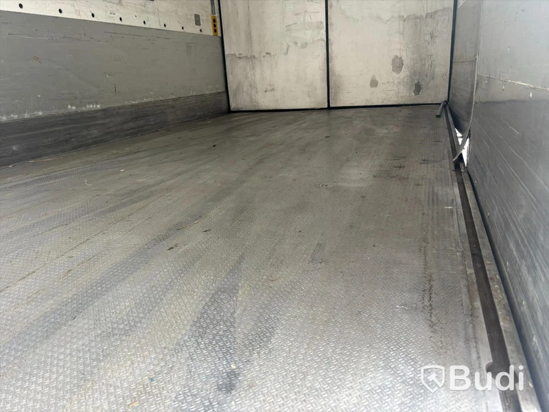 Kylbil Mercedes Benz Actros -2023