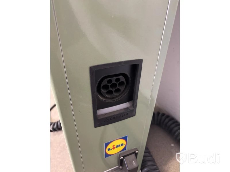 Wallbox Compleo Advanced Compact WM HC2, including distribution box with residual current device and fuses.
