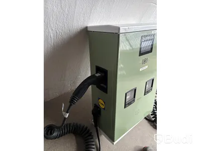 Laddbox Compleo Advanced Compact WM HC2, inkl. fördelningslåda med jordfelsbrytare och säkringar.