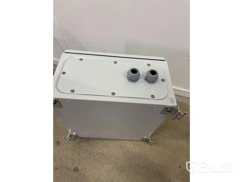 Wallbox Compleo Advanced Compact WM HC2, including distribution box with RCD and fuses.