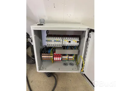 Compleo Advanced Compact WM HC2 wallbox, incl. distribution box with RCD and fuses.