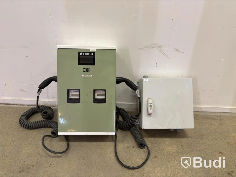 Compleo Advanced Compact WM HC2 wallbox, incl. distribution box with RCD and fuses.