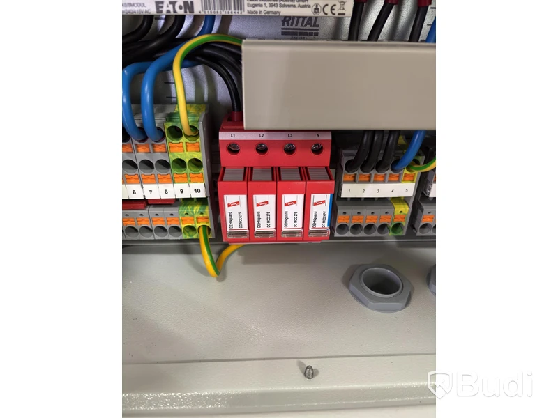 Compleo Advanced Compact WM HC2 wallbox, including distribution box with RCD and fuses.