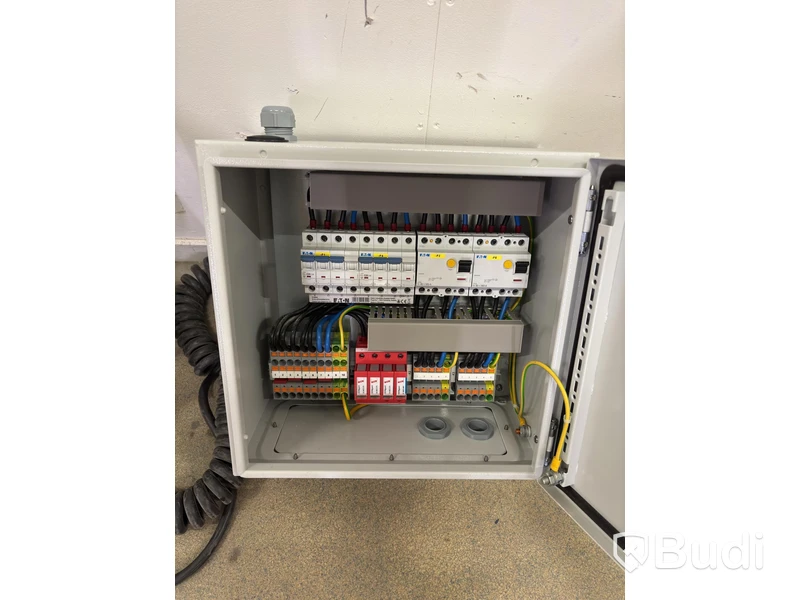 Compleo Advanced Compact WM HC2 wallbox, including distribution box with RCD and fuses.