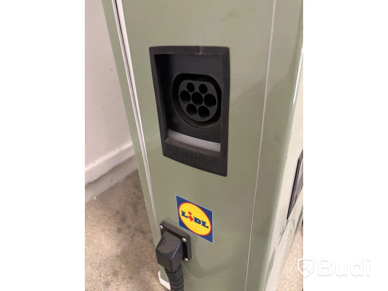 Wallbox Compleo Advanced Compact WM HC2, including distribution box with RCD and fuses.