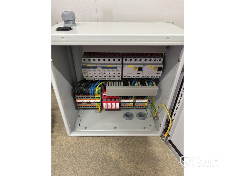 Wallbox Compleo Advanced Compact WM HC2, including distribution box with RCD and fuses.
