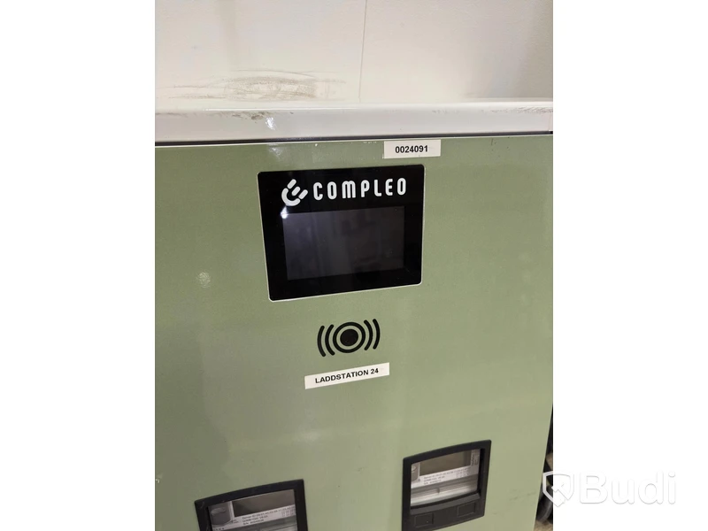 Wallbox Compleo Advanced Compact WM HC2, incl. distribution box with RCD and fuses.