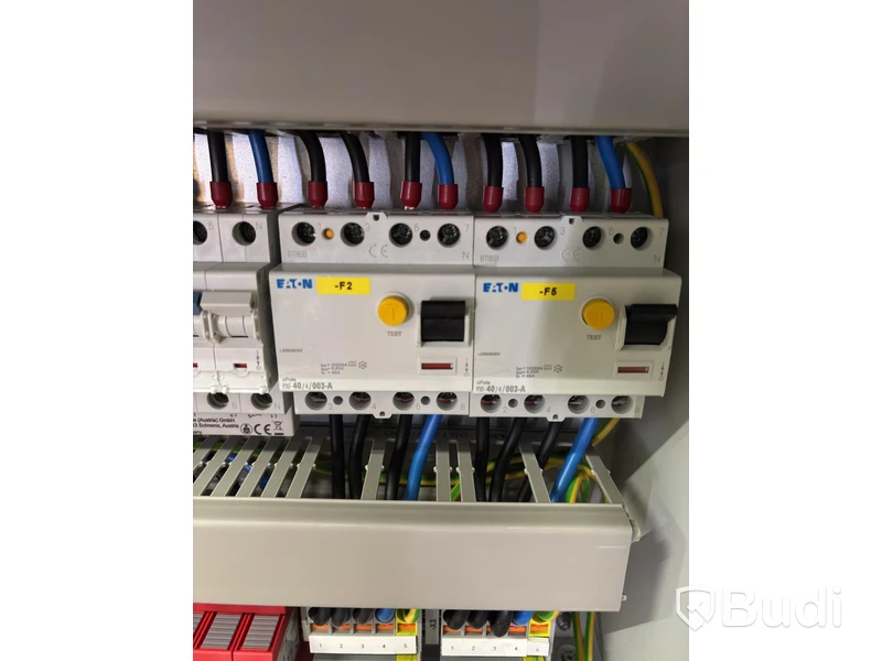 Wallbox Compleo Advanced Compact WM HC2, including distribution box with RCD and fuses.
