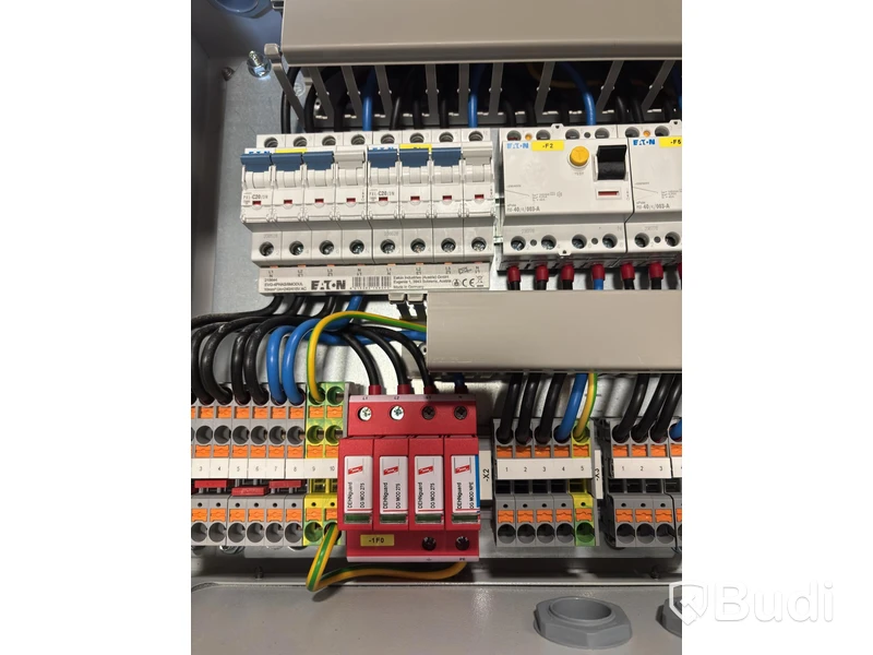 Wallbox Compleo Advanced Compact WM HC2, including distribution box with RCD and fuses.