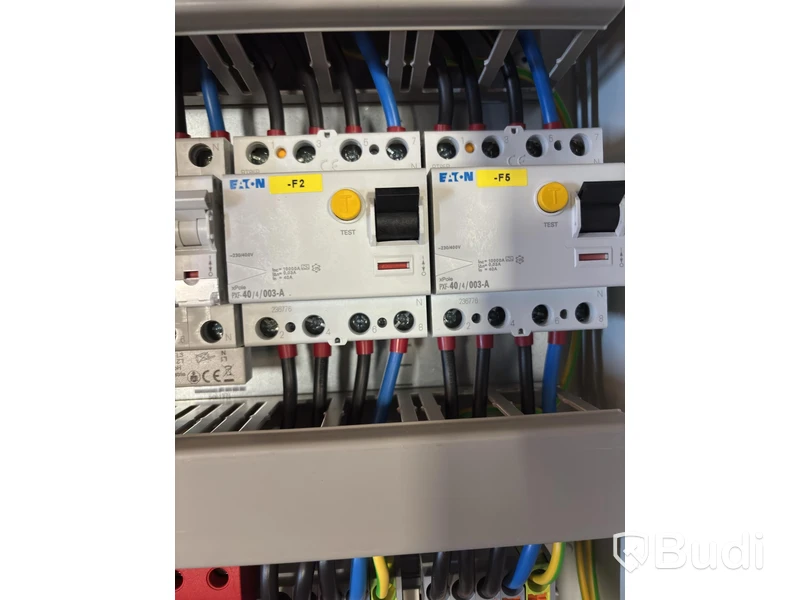 Wallbox Compleo Advanced Compact WM HC2, incl. distribution board with RCD and fuses.