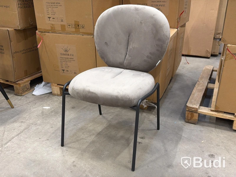 8 st stolar, grå sammet/ svart stomme