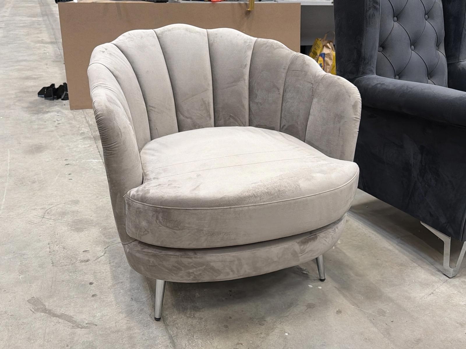 Fåtölj, grå sammet