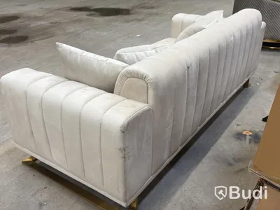 Soffa, 3-sits, beige sammet med guldfärgade ben