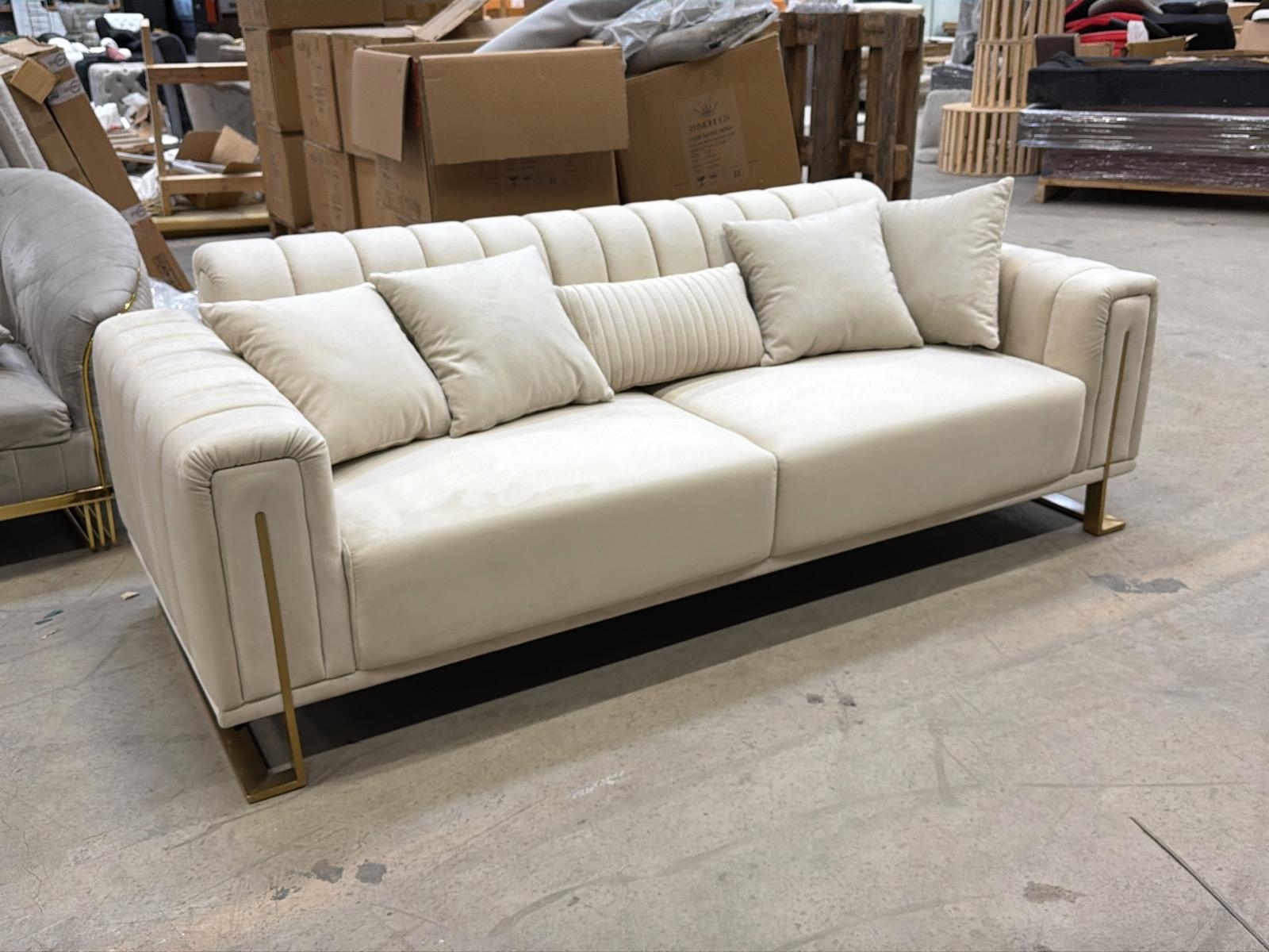 Soffa, 3-sits, beige sammet med guldfärgade ben