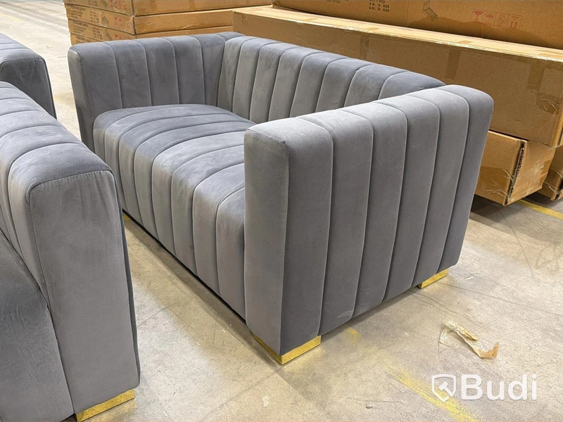 Soffgrupp 4 del - 2 fåtöljer, 3-sits soffa samt 2-sits soffa, grå sammet
