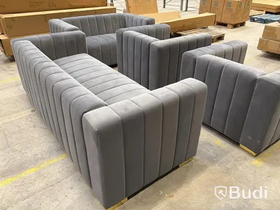 Soffgrupp 4 del - 2 fåtöljer, 3-sits soffa samt 2-sits soffa, grå sammet