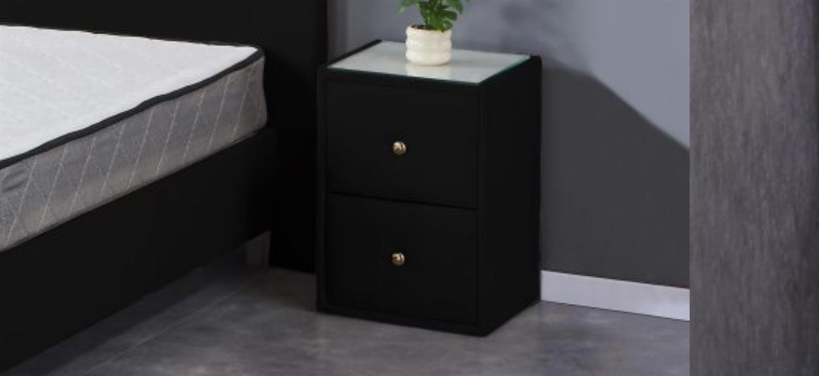 2 st sängbord, svart