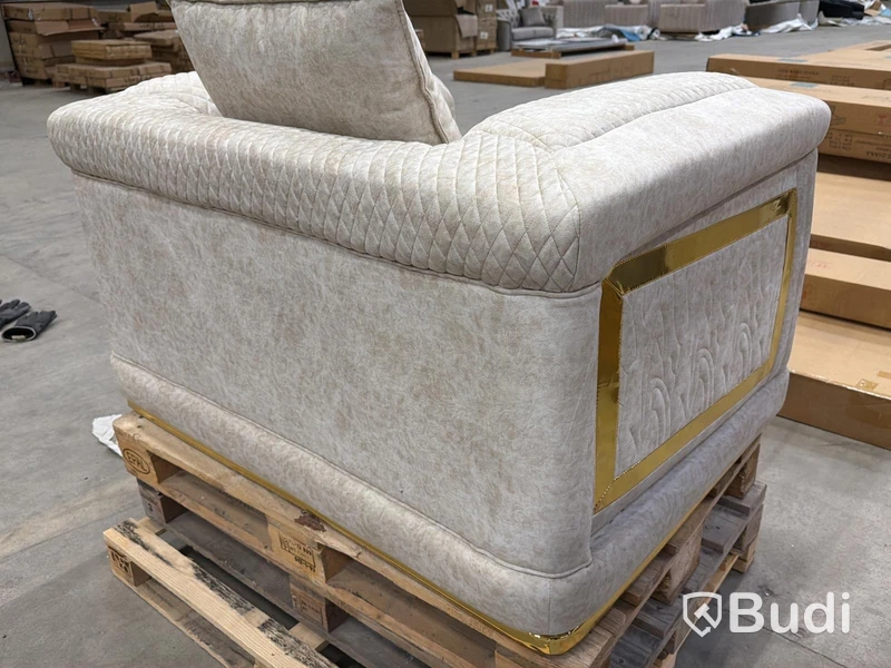 Fåtölj, beige sammet