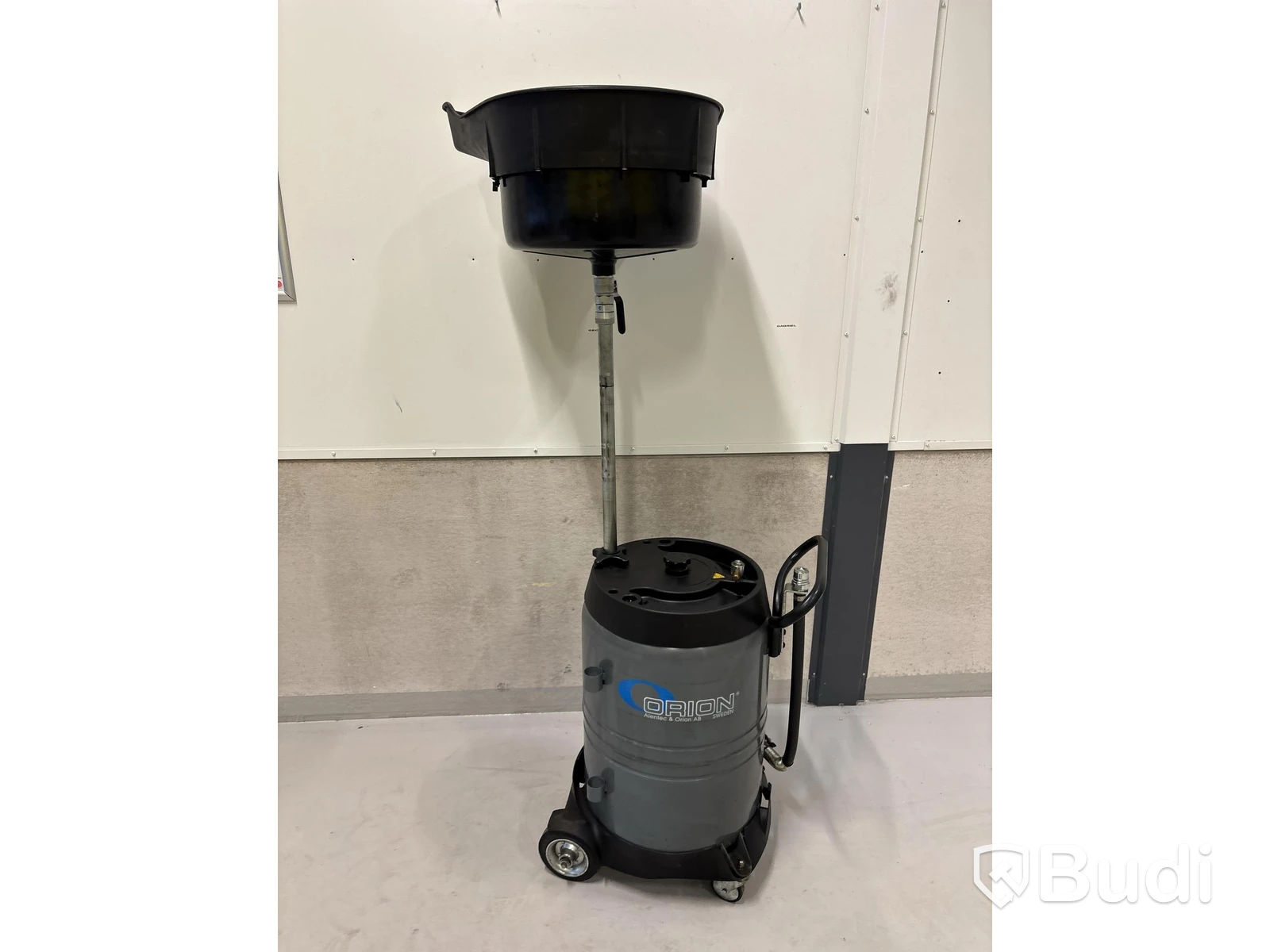 Orion waste oil container