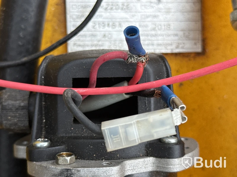 Bränsletank 220L med pump & handtag