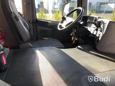 Lastbil Scania P230 19T 4x2 Närkoskåp