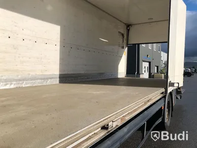 Lastbil Scania P230 19T 4x2 Närkoskåp