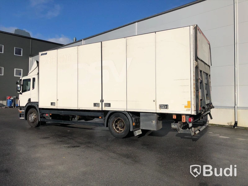 Lastbil Scania P230 19T 4x2 Närkoskåp