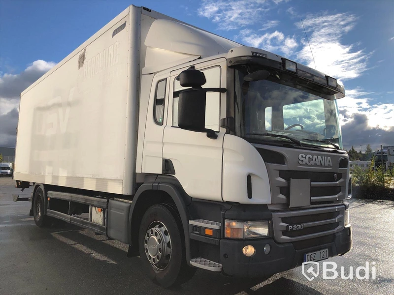 Lastbil Scania P230 19T 4x2 Närkoskåp