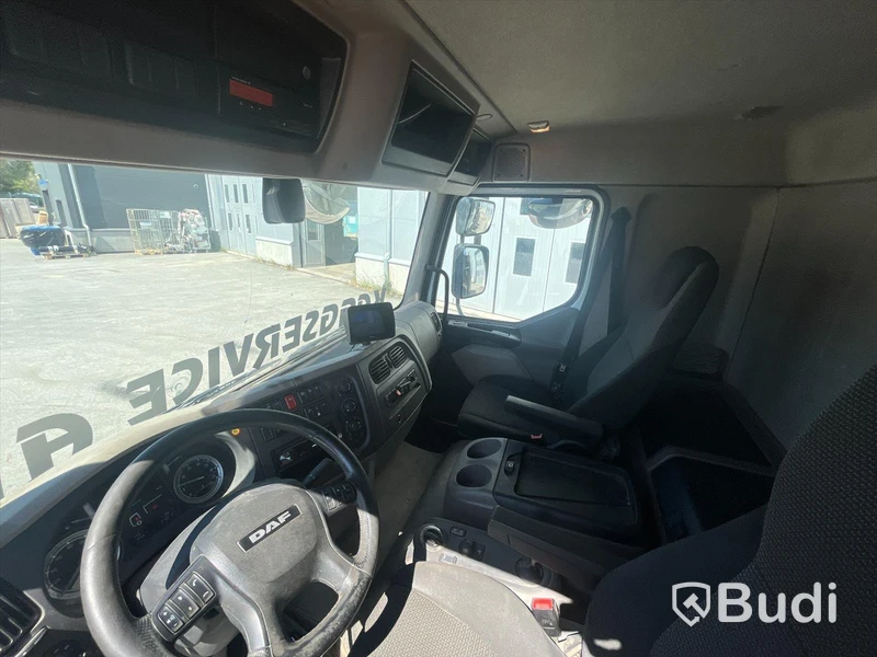 Kranbil DAF FA LF290I-2016 | HIAB 142 E-3
