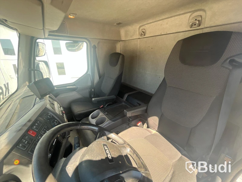 Kranbil DAF FA LF290I-2016 | HIAB 142 E-3
