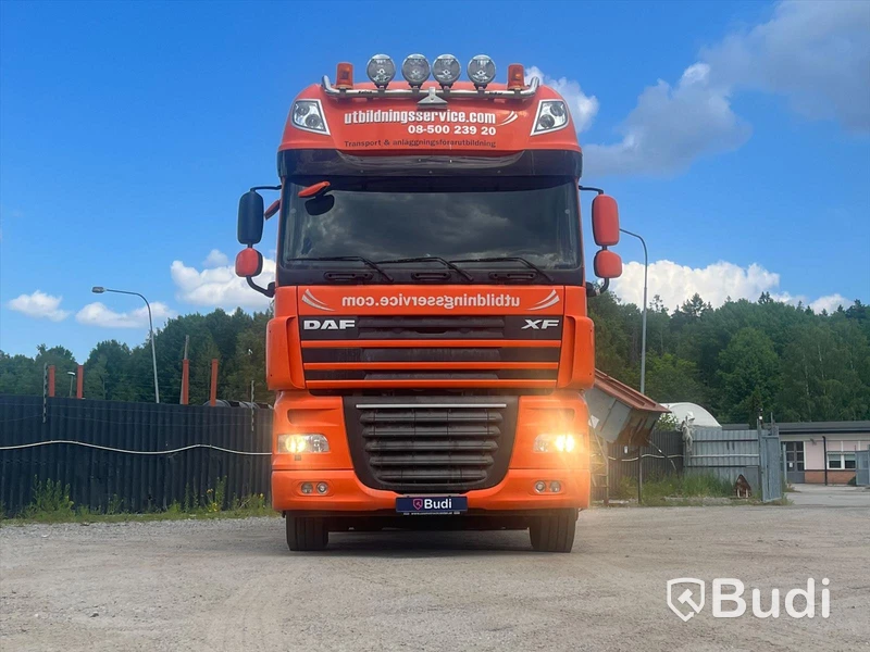 Lastbil DAF XF FA 105460T | 2014 | Containerfäste | 3-passagerarsäten