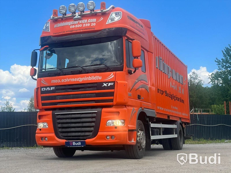 Lastbil DAF XF FA 105460T | 2014 | Containerfäste | 3-passagerarsäten