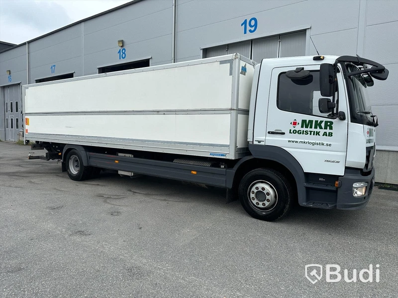 Lastbil Mercedes-Benz Atego | Höj & sänk skåp SKAB | Zepro | 2016