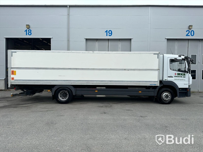 Lastbil Mercedes-Benz Atego | Höj & sänk skåp SKAB | Zepro | 2016