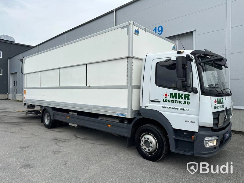 Lastbil Mercedes-Benz Atego | Höj & sänk skåp SKAB | Zepro | 2016