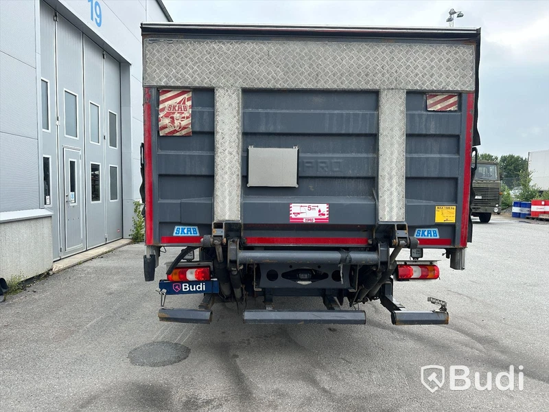 Lastbil Mercedes-Benz Atego | Höj & sänk skåp SKAB | Zepro | 2016