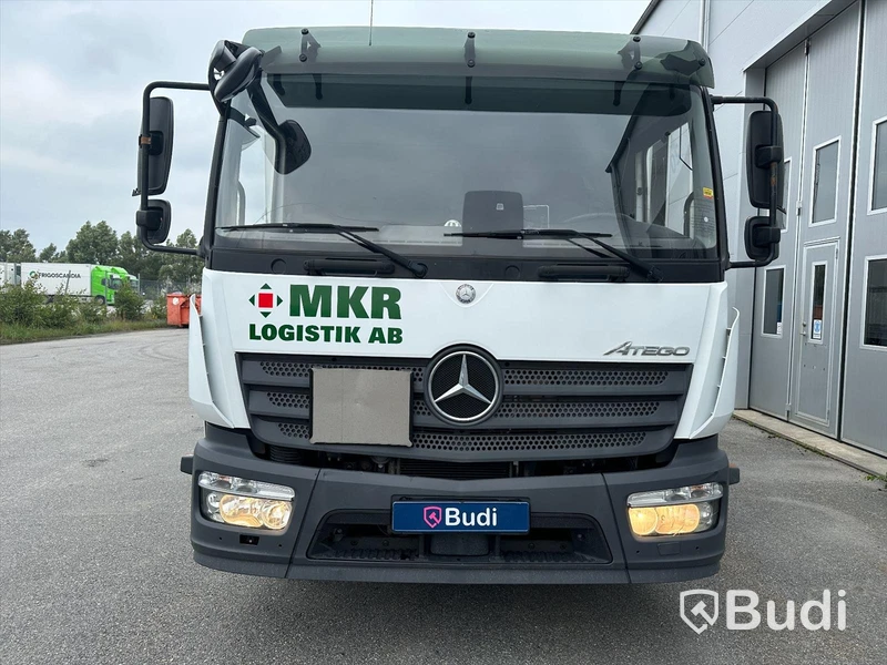 Lastbil Mercedes-Benz Atego | Höj & sänk skåp SKAB | Zepro | 2016