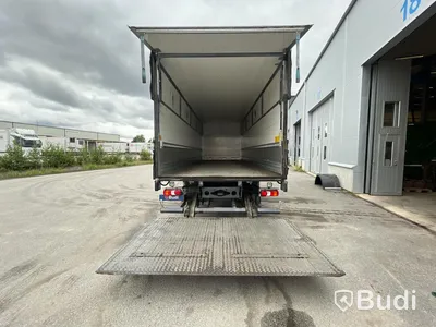 Lastbil Mercedes-Benz Trucks Atego 7.7 PowerShift 3 | 238hk | 2016 | Höj & skänkskåp