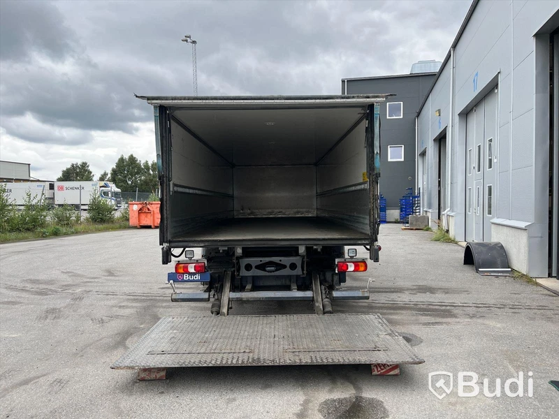 Lastbil Mercedes-Benz Trucks Atego 7.7 PowerShift 3 | 238hk | 2016 | Höj & skänkskåp