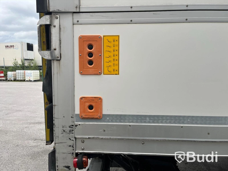 Lastbil Mercedes-Benz Trucks Atego 7.7 PowerShift 3 | 238hk | 2016 | Höj & skänkskåp