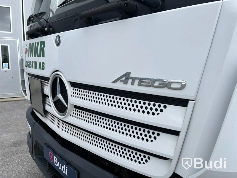 Lastbil Mercedes-Benz Trucks Atego 7.7 PowerShift 3 | 238hk | 2016 | Höj & skänkskåp